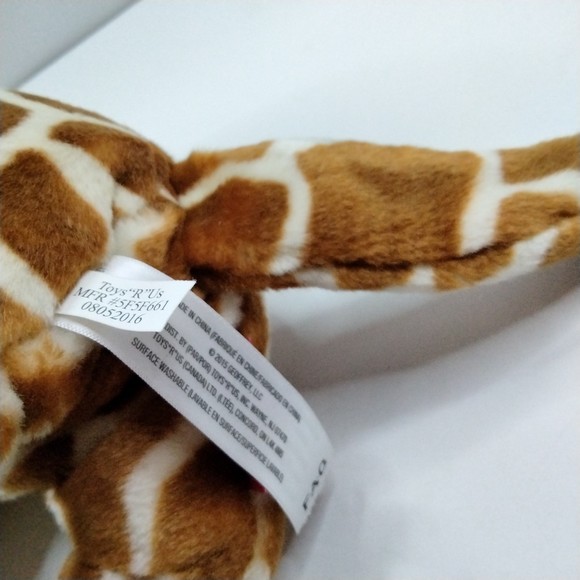 FAO SCHWARZ Toys R Us Geoffrey Giraffe Large 24” Plush Stuffed Animal Toy - Picture 13 of 15